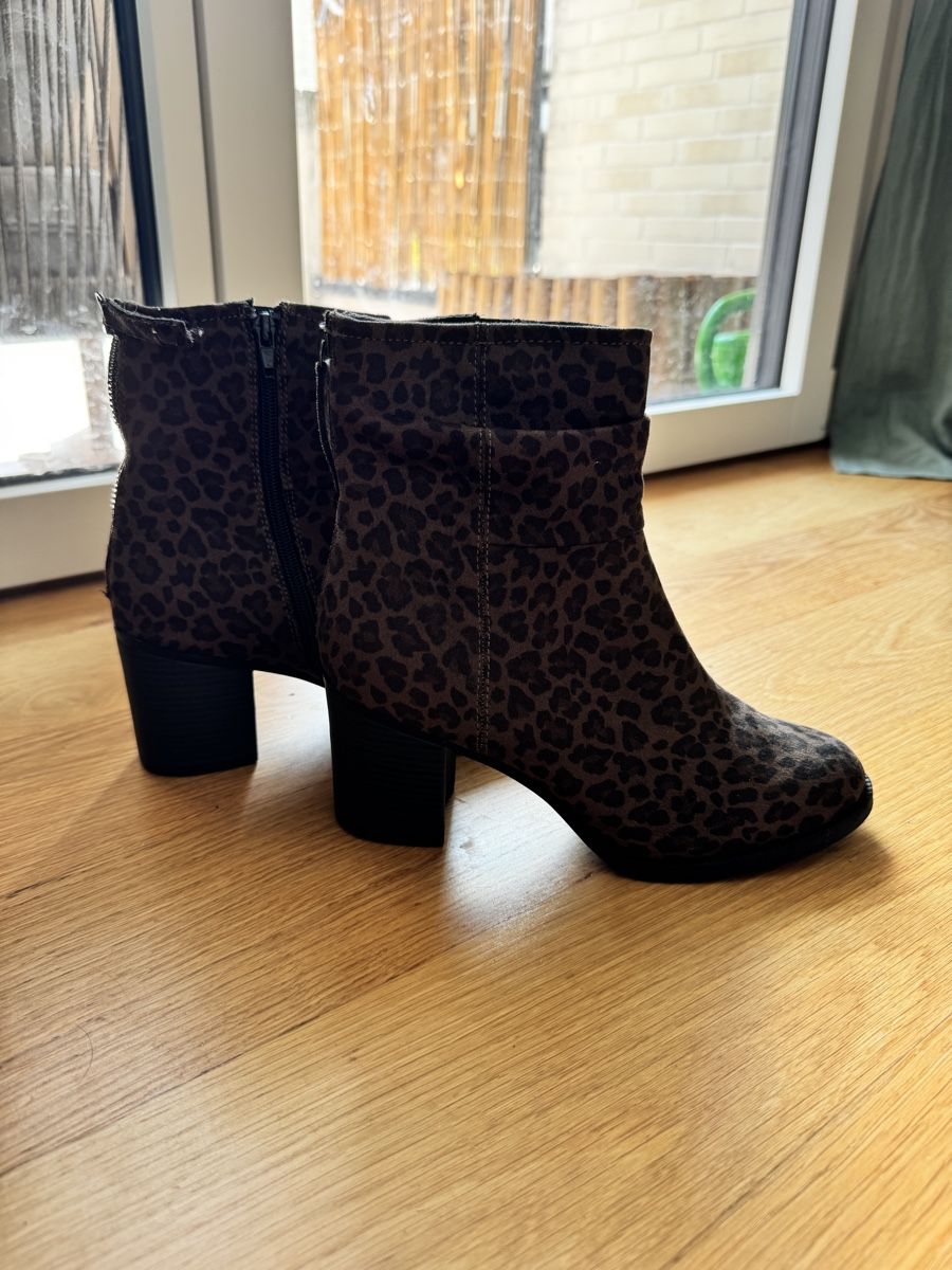 Scarpe da donna: Stiefeletten – Usato da Birrwil venduto da Annaluna 2