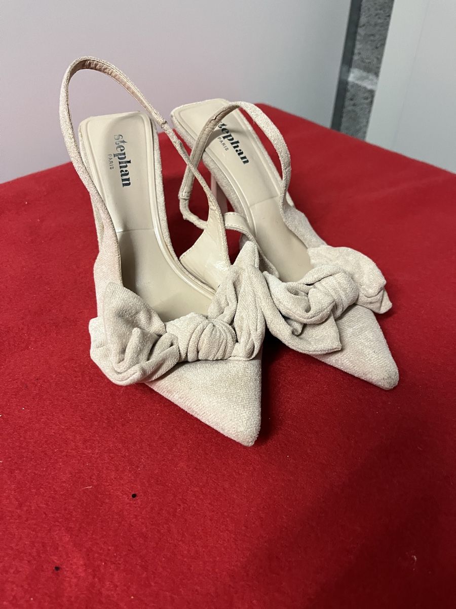 Scarpe da donna: Pumps mit Schleife, Gr. 38, NEU – Nuovo (secondo la descrizione) da Interlaken venduto da Jasmin_Flower 1