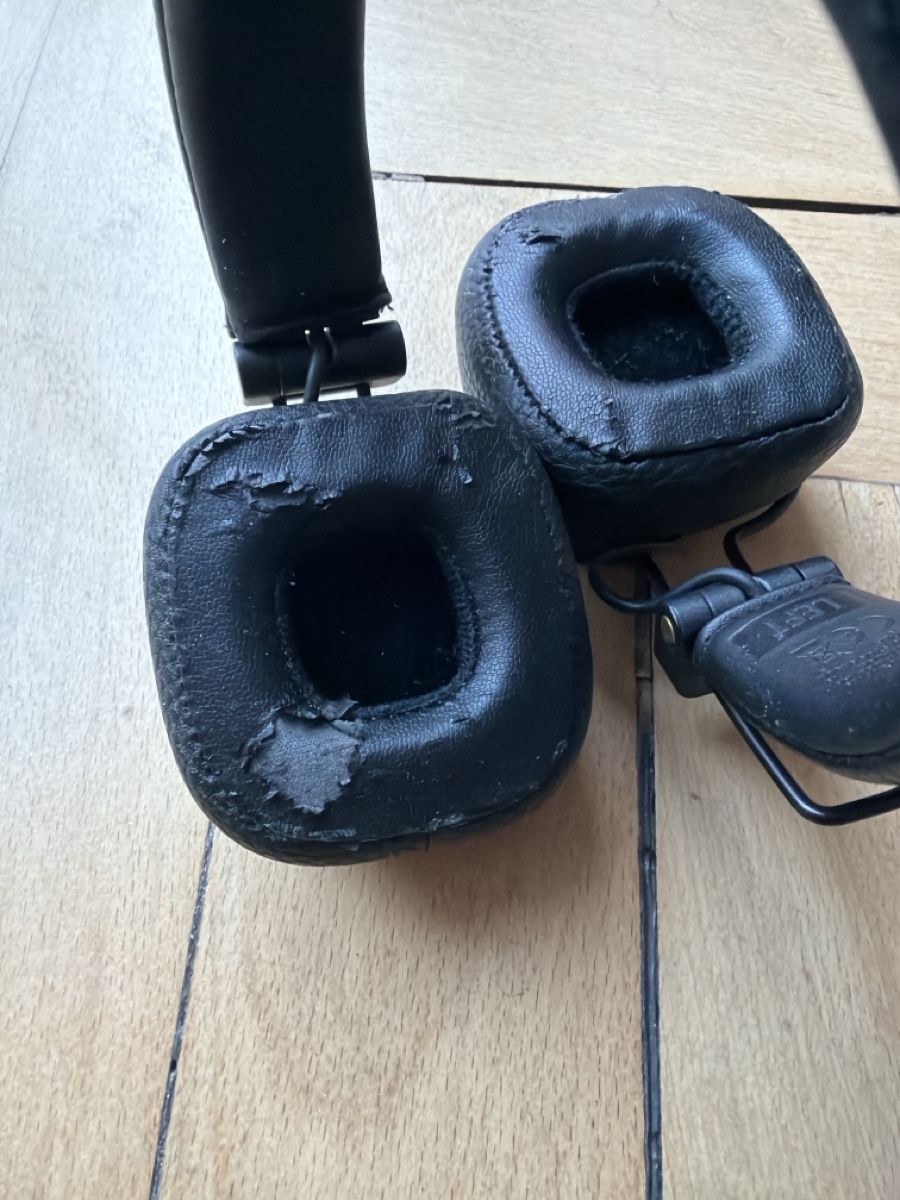 Marshall Cuffie: Marshall Kopfhörer schwarz gebraucht – Usato da Bern venduto da lar_wxp6 2