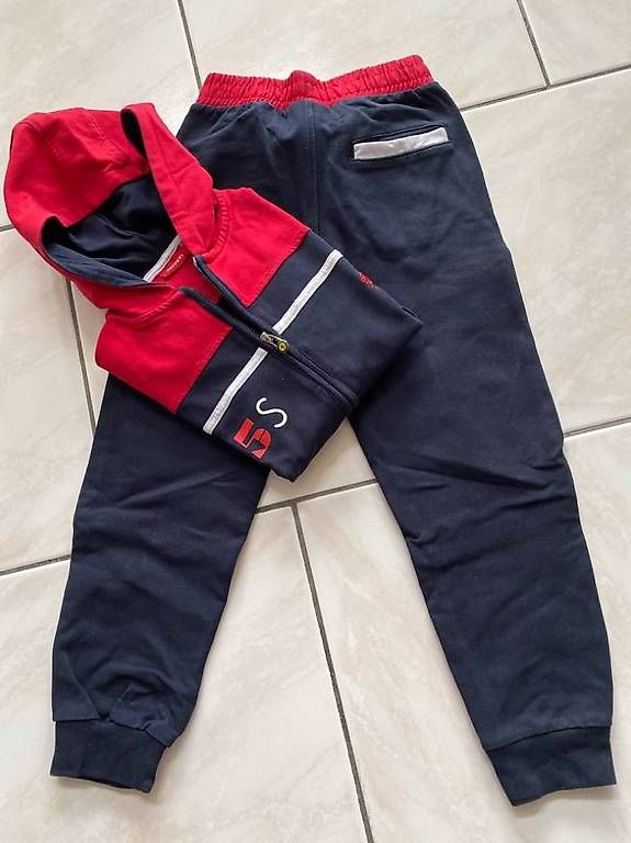 Maglioni & Felpe: Vend training enfant – Usato da Morrens VD venduto da gia_sfs5 4