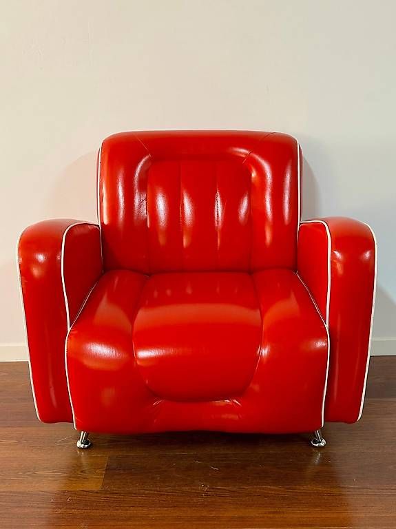 Sessel: FAUTEUIL CLUB ROUGE – Gebraucht aus Clarens von lollipop74