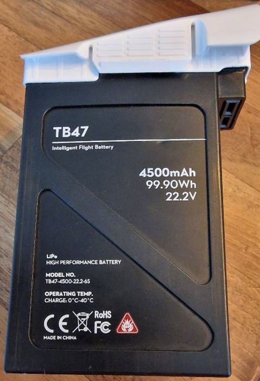 DJI Inspire TB47 Akkus (Gebraucht) in Zwillikon für CHF 40 – mit ...
