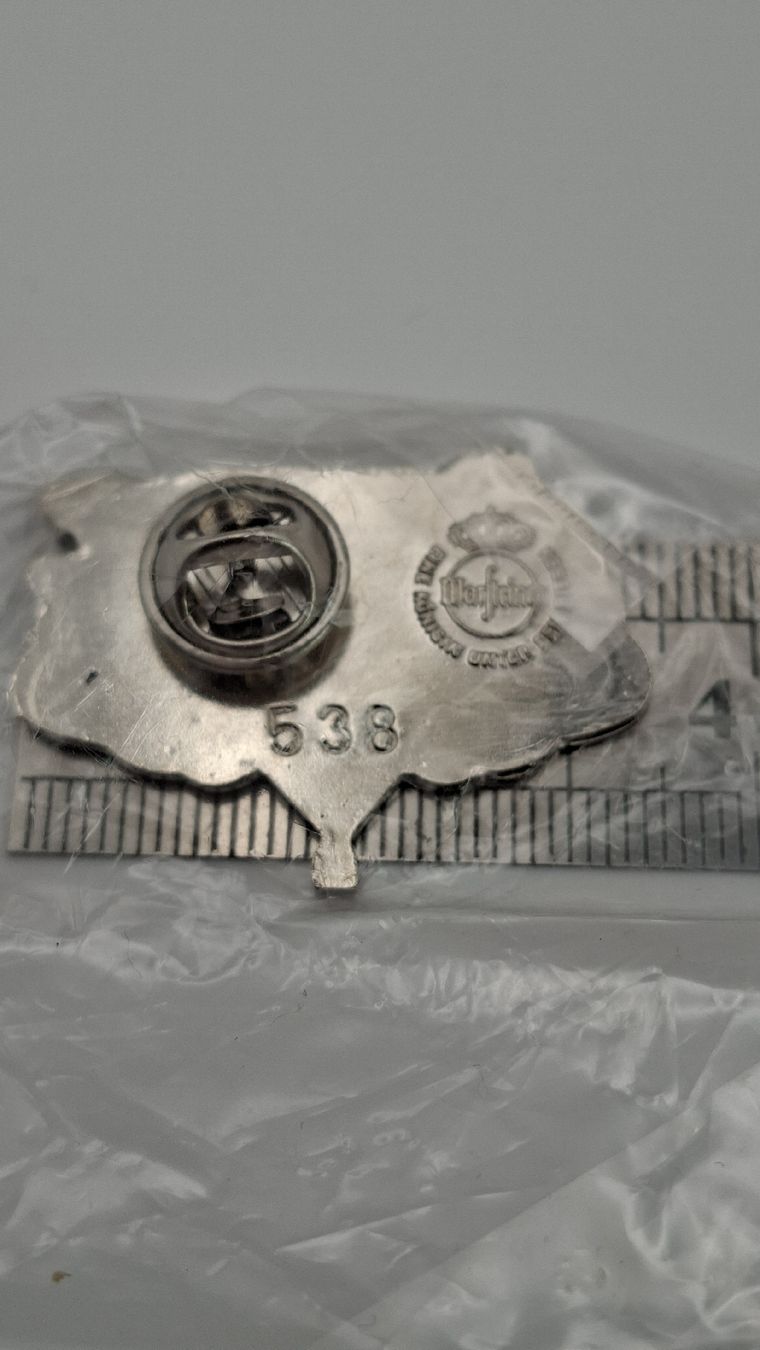 Placchette & Badge: Pin Heissluftballon Feuerwehrauto, Warsteiner – Usato da Kriens venduto da Wolly85 1