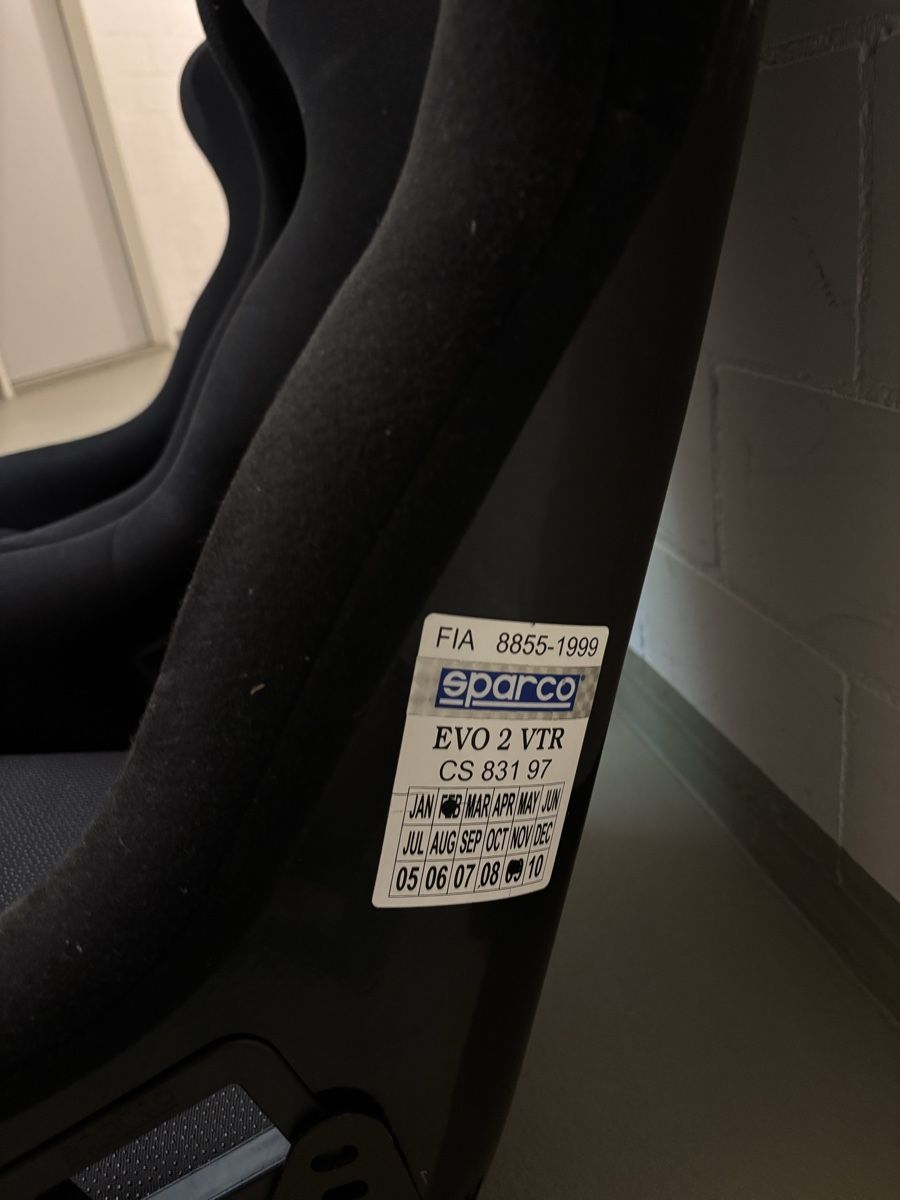 Tutti pezzi di ricambio auto: Sparco EVO VTR Rennsitz - Top Zustand! – Usato da Hünenberg See venduto da lvkashy 2