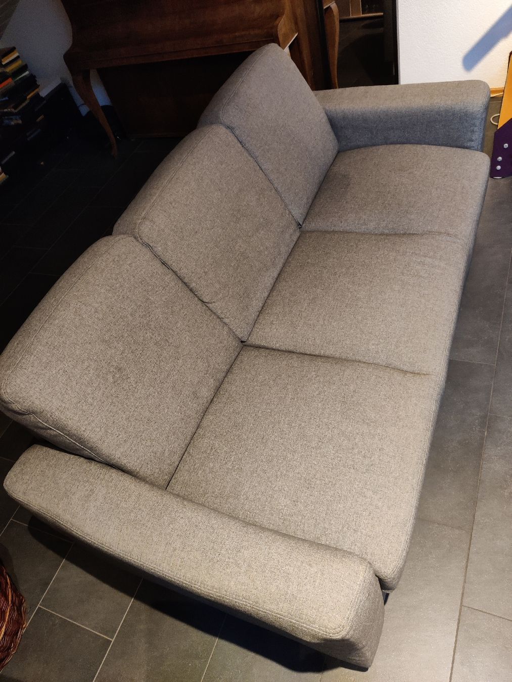 Divani: Gemütliches 3er Sofa hellgrau im Sommer-Angebot! – Usato da Radelfingen venduto da butzlibu 1