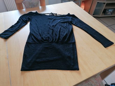 Robe où tunique noire pailletée S-M