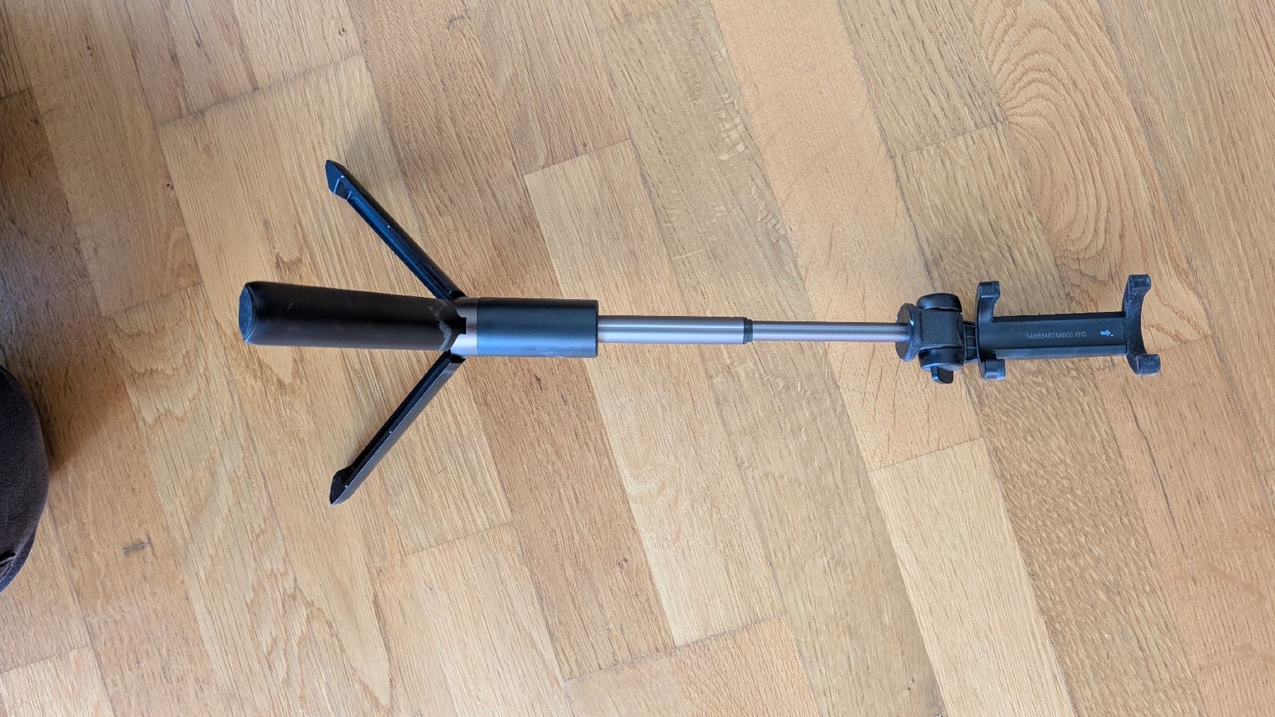 Stative & Stativköpfe: Selfie Stick, tripod 2in1 – Gebraucht aus Burgdorf von Henrikspringbrunn 1