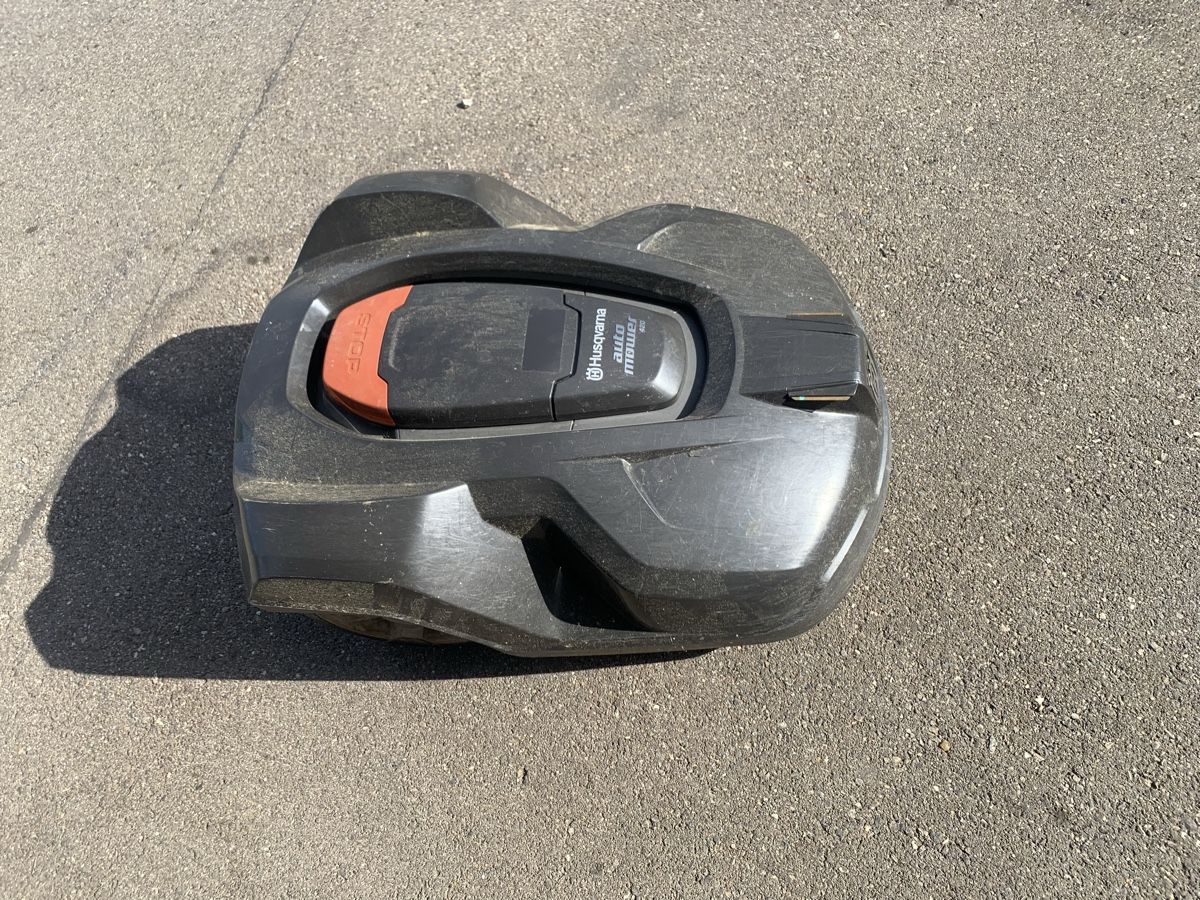 Husqvarna Tagliaerba: Mähroboter – Usato da Krattigen venduto da kuederi79