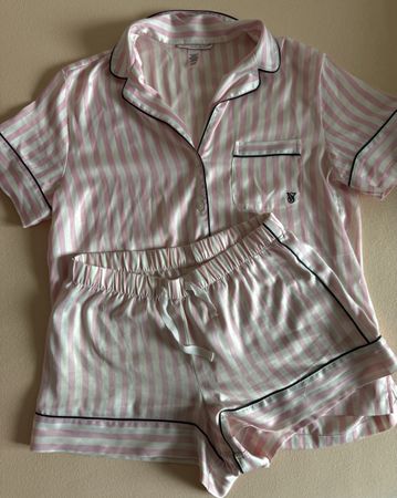 Victoria’s Secret satin pink stripes short pajama
