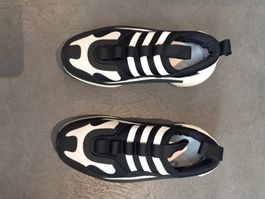 Y-3 Sneaker von Yohji Yamamoto für Adidas