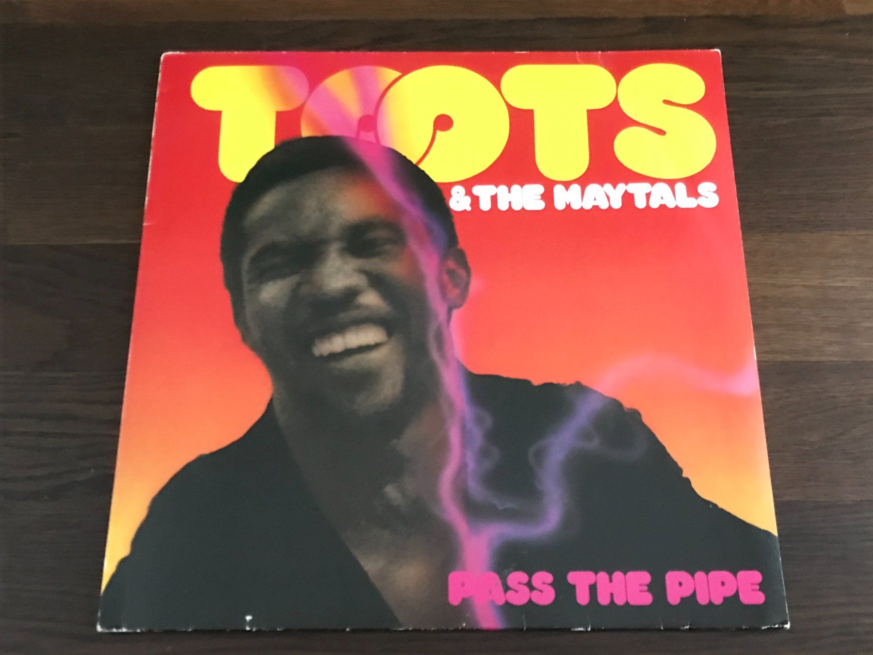 Dischi in vinile: TOOTS & THE MAYTALS - Pass the Pipe – Usato da Buchs AG venduto da Archie