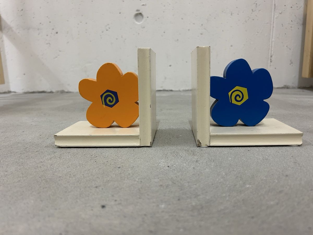 Ikea Altro in Decorazioni & Accessori: buch halter – Usato da Baden venduto da ana.schneebeli 3