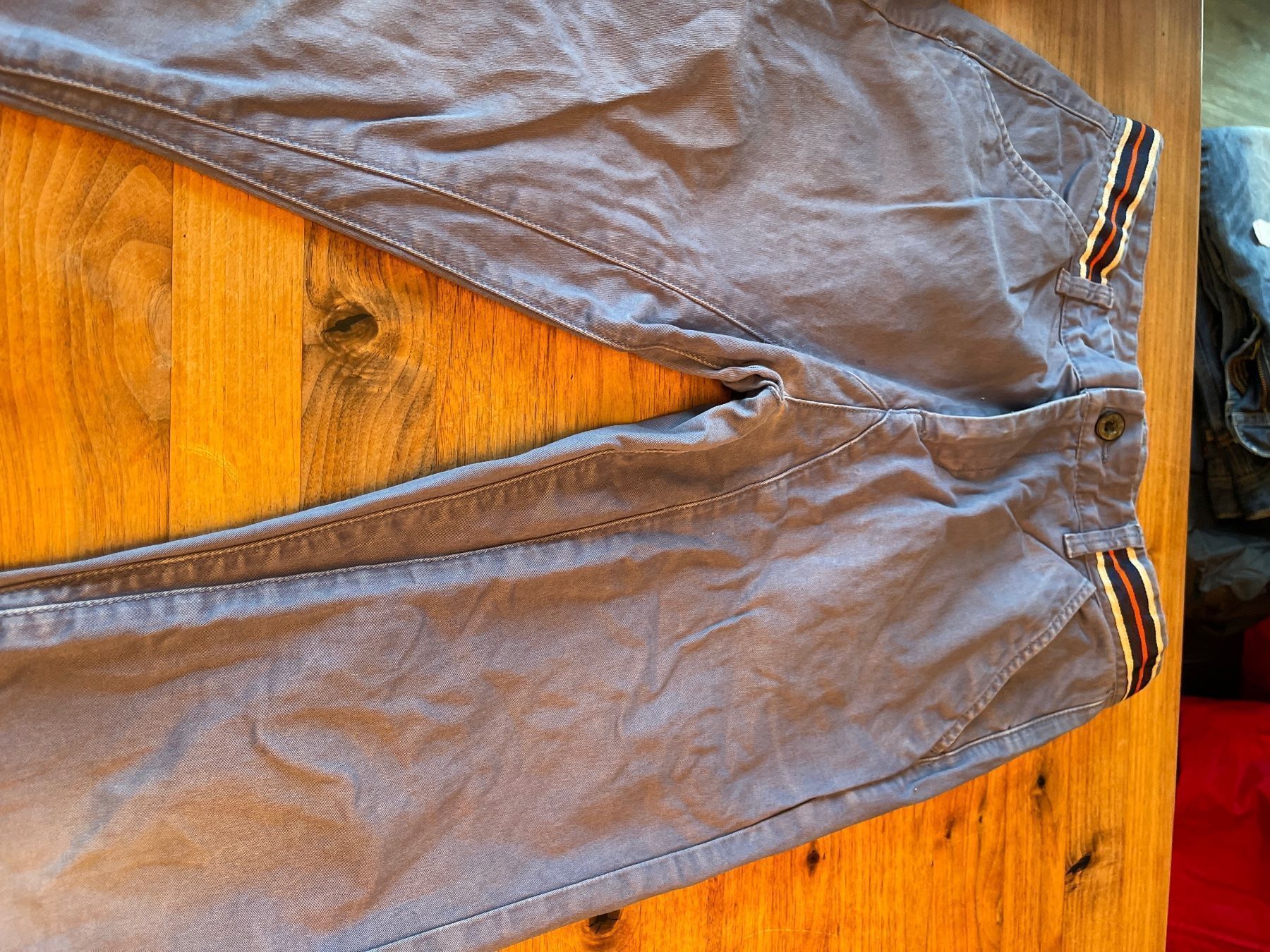 Pantaloni: Hosen Chino – Usato da Schnottwil venduto da Garuso