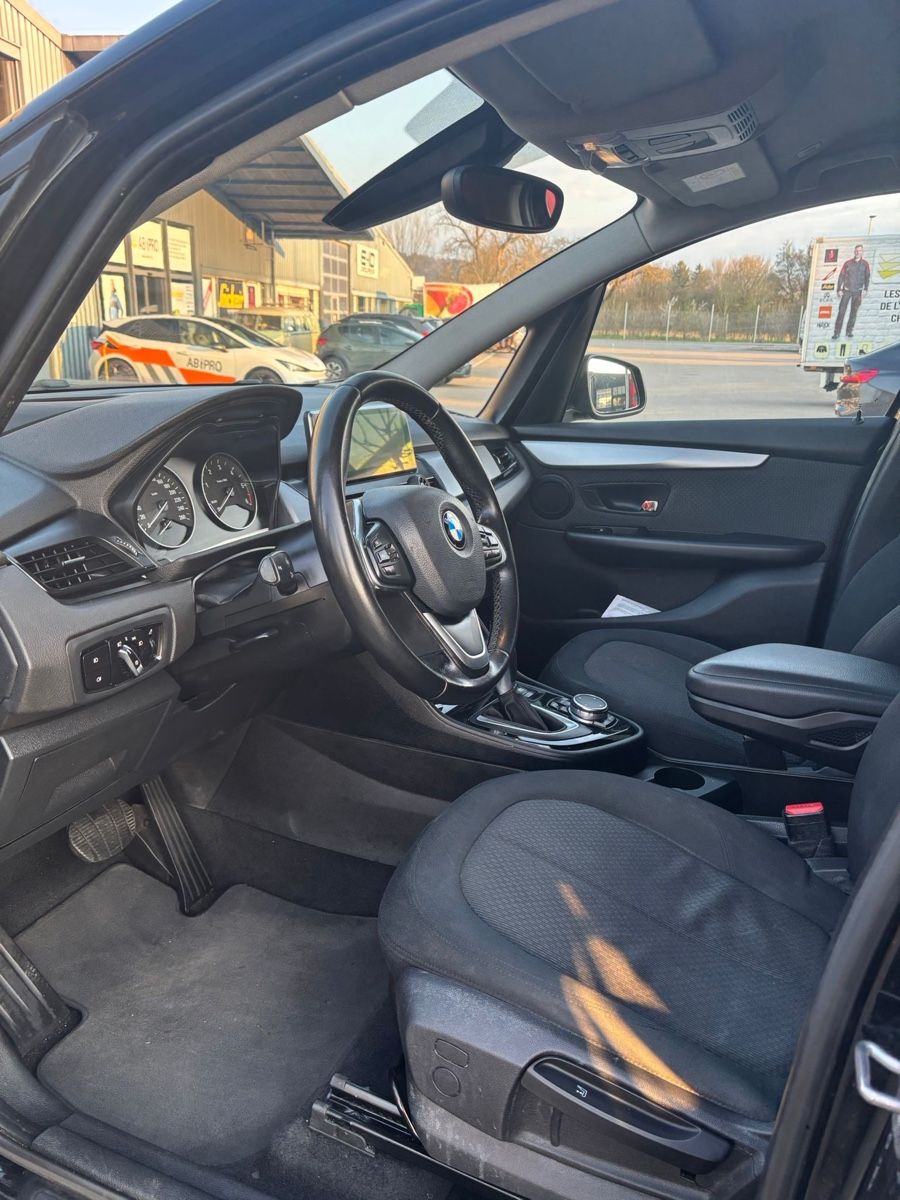 BMW Automobili: Bmw 218d gran tourer – Usato da Payerne venduto da val_sh7p 8