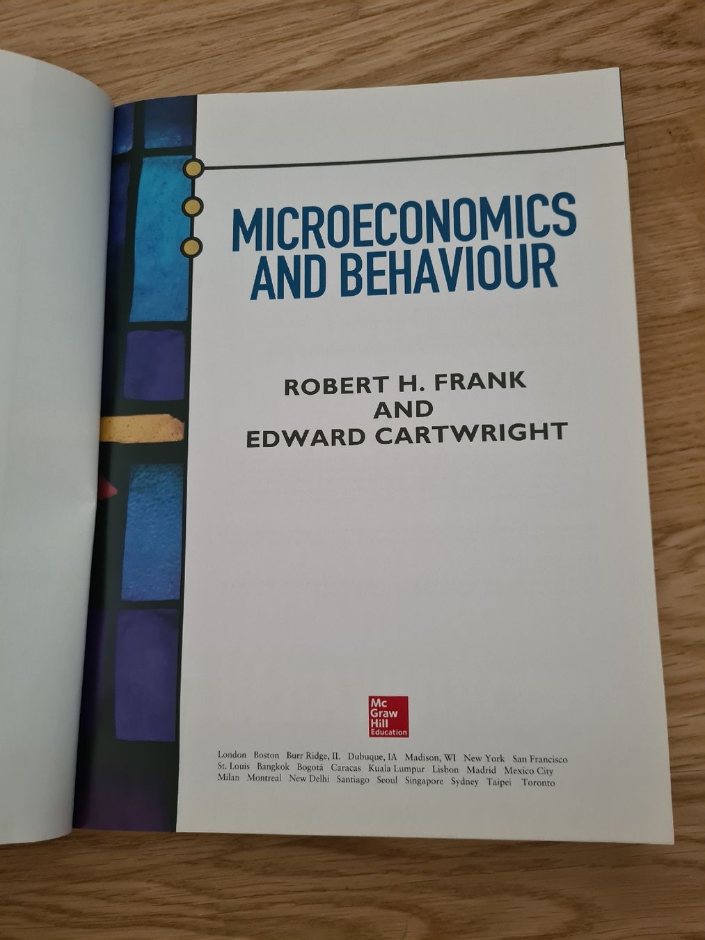 Libri: Microeconomics and Behaviour Buch von Frank und Cartwright – Usato da Horw venduto da Mirii91 2