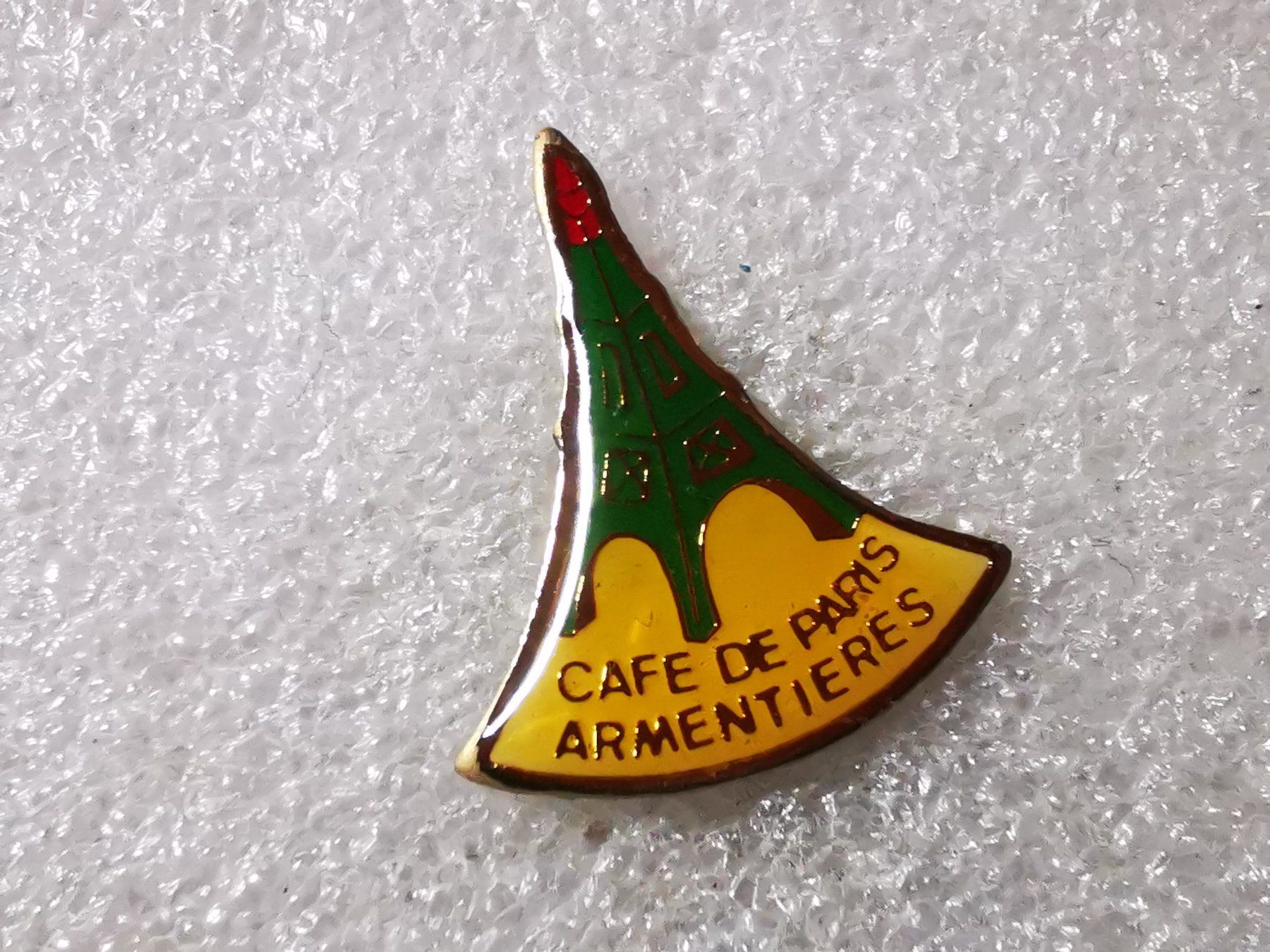 Placchette & Badge: Ansteckpin 146: Cafe de Paris – Usato da Oppligen venduto da Pin-Fall-Shop