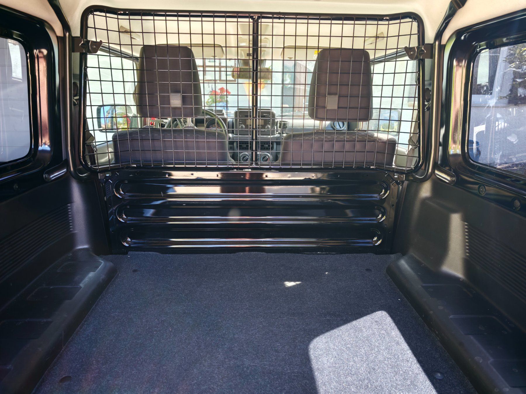 Suzuki Automobili: SUZUKI JIMNY ALLGRIP 1,5 – Usato da Le Sentier venduto da lau_2pxp 8