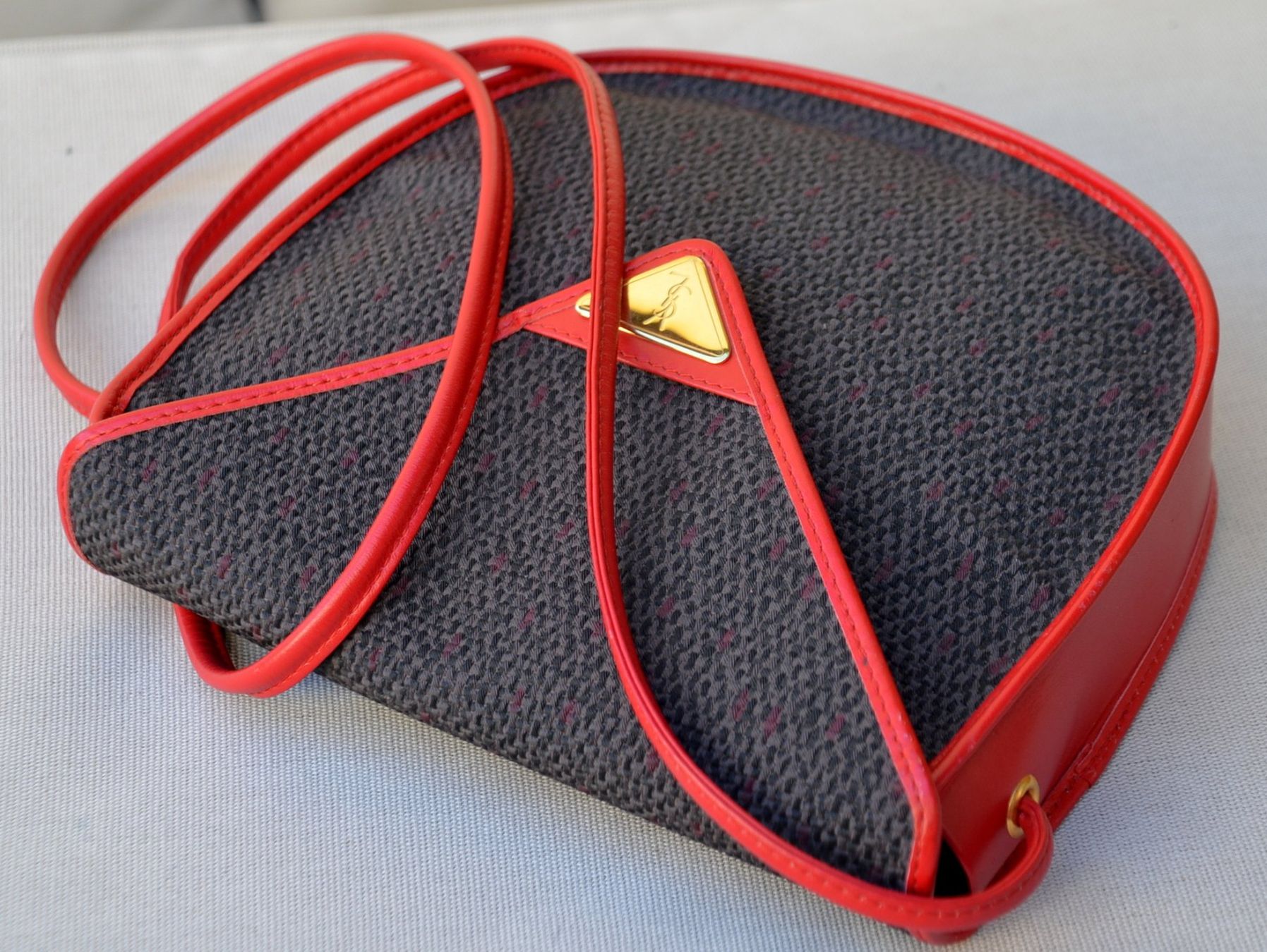Saint Laurent Borse da donna: Tasche Yves Saint Laurent  sac – Usato da Collonges venduto da Auganien 1