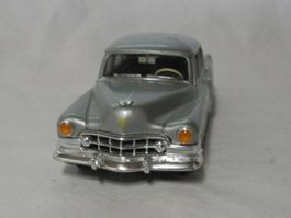 ELEGANCE  NR. 111   CACILLAC  SERIE 60 S   1:43  DEFEKT