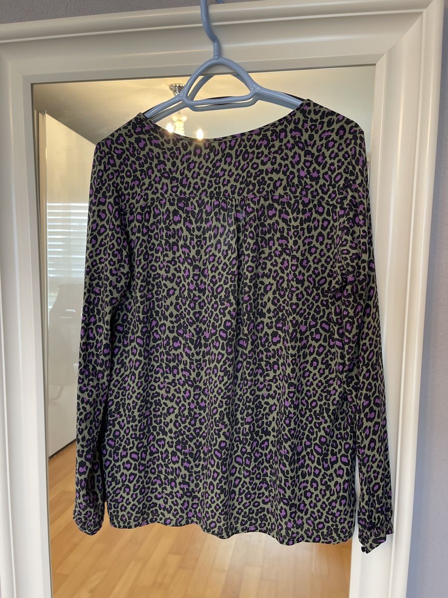 Blusen: Bluse mit Tiermuster 38 – Gebraucht aus Adliswil von JadrankaR 1