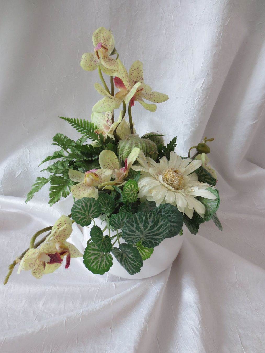 Tutte le decorazioni: Frühlings Gesteck mit Kunstblumen – Usato da Aeugst am Albis venduto da murmeli2 2