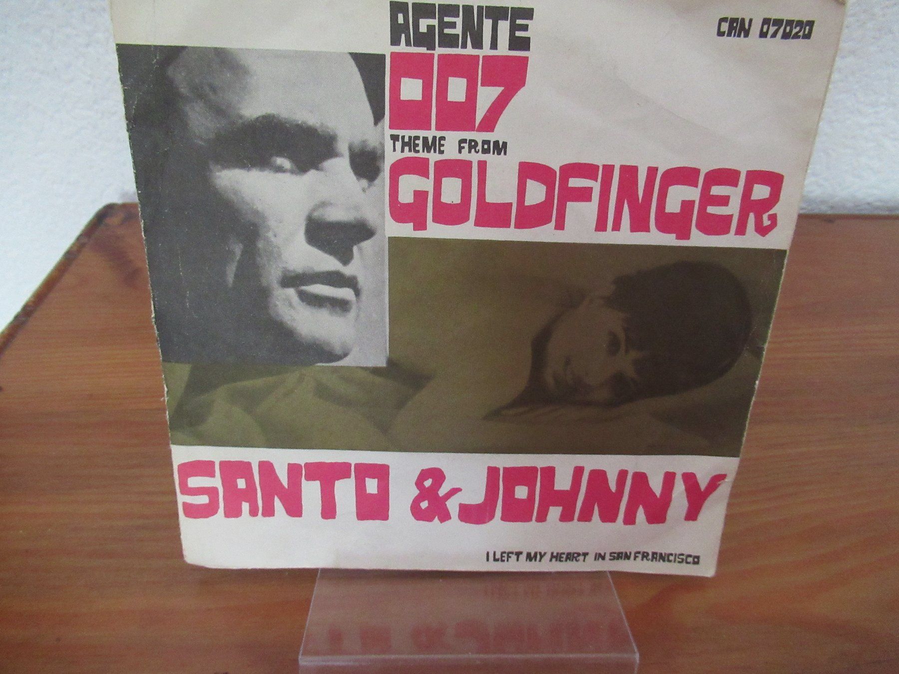 Dischi in vinile: GOLFINGER OO7 - SANTO & JOHNNY – Usato da Grône venduto da Mire01
