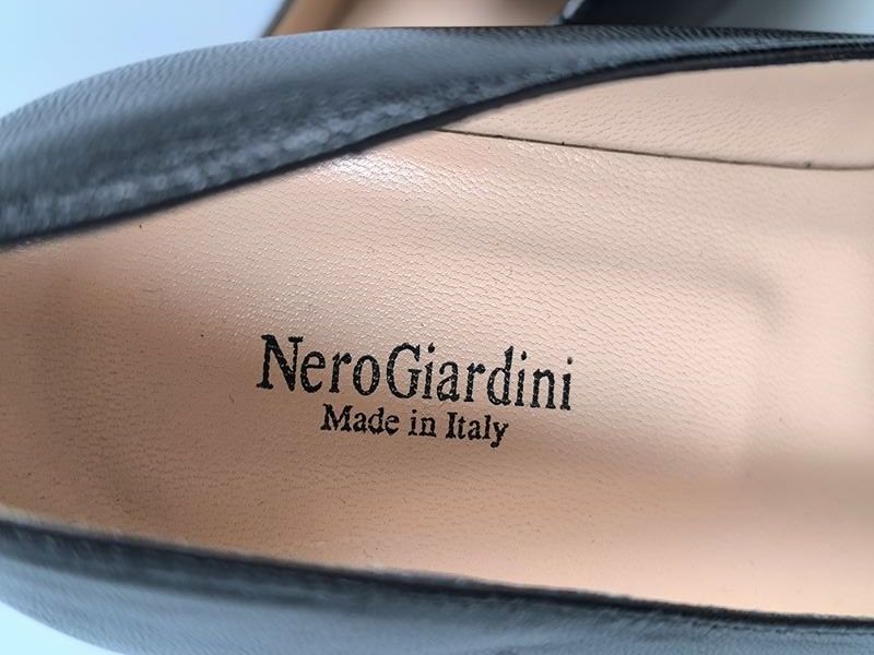 Chaussures femmes: NEROGIARDINI Schuhe – D'occasion à Rüti ZH par Restwert_Rueti_ZH 2
