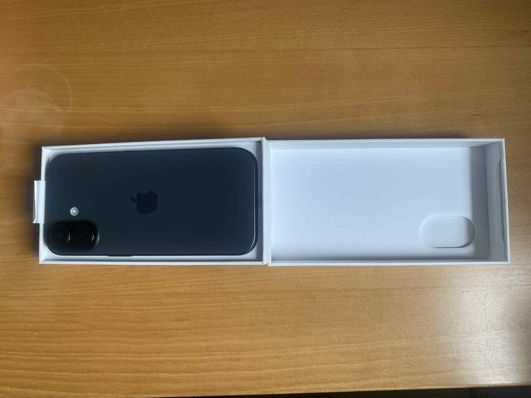 Apple Handys / Smartphones: Apple iPhone 17, 256 GB, Schwarz, Neu – Neu und originalverpackt aus Allschwil von mick-fed 4