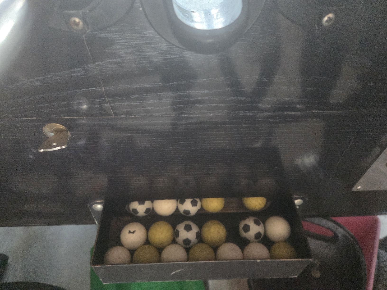 Jeux: Tischfussball-Kasten – D'occasion à Därstetten par Simmetaler 1