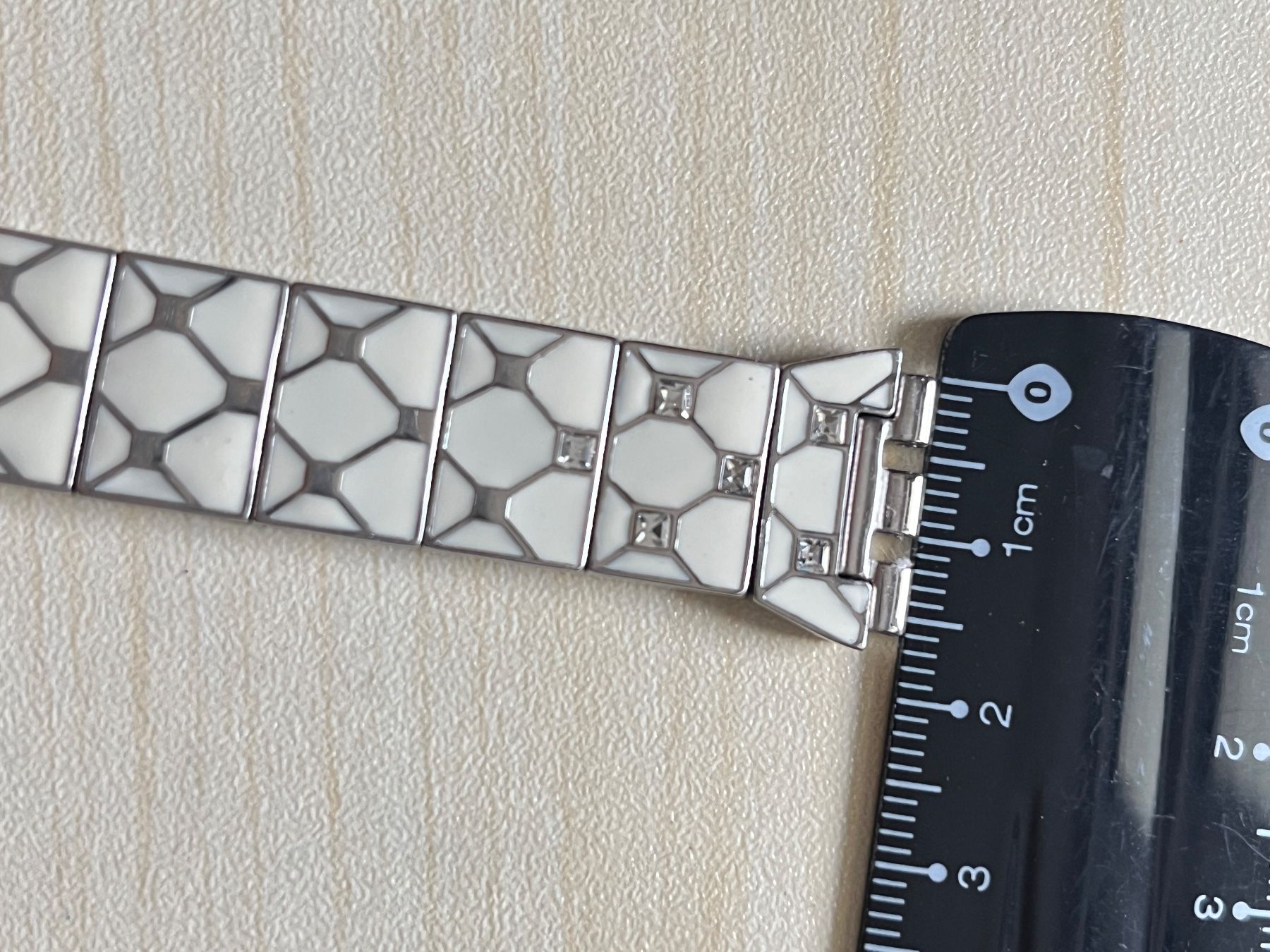 Swatch Orologi: Swatch Skin Uhrenarmband mit Strass – Usato da Grenchen venduto da chththl 1