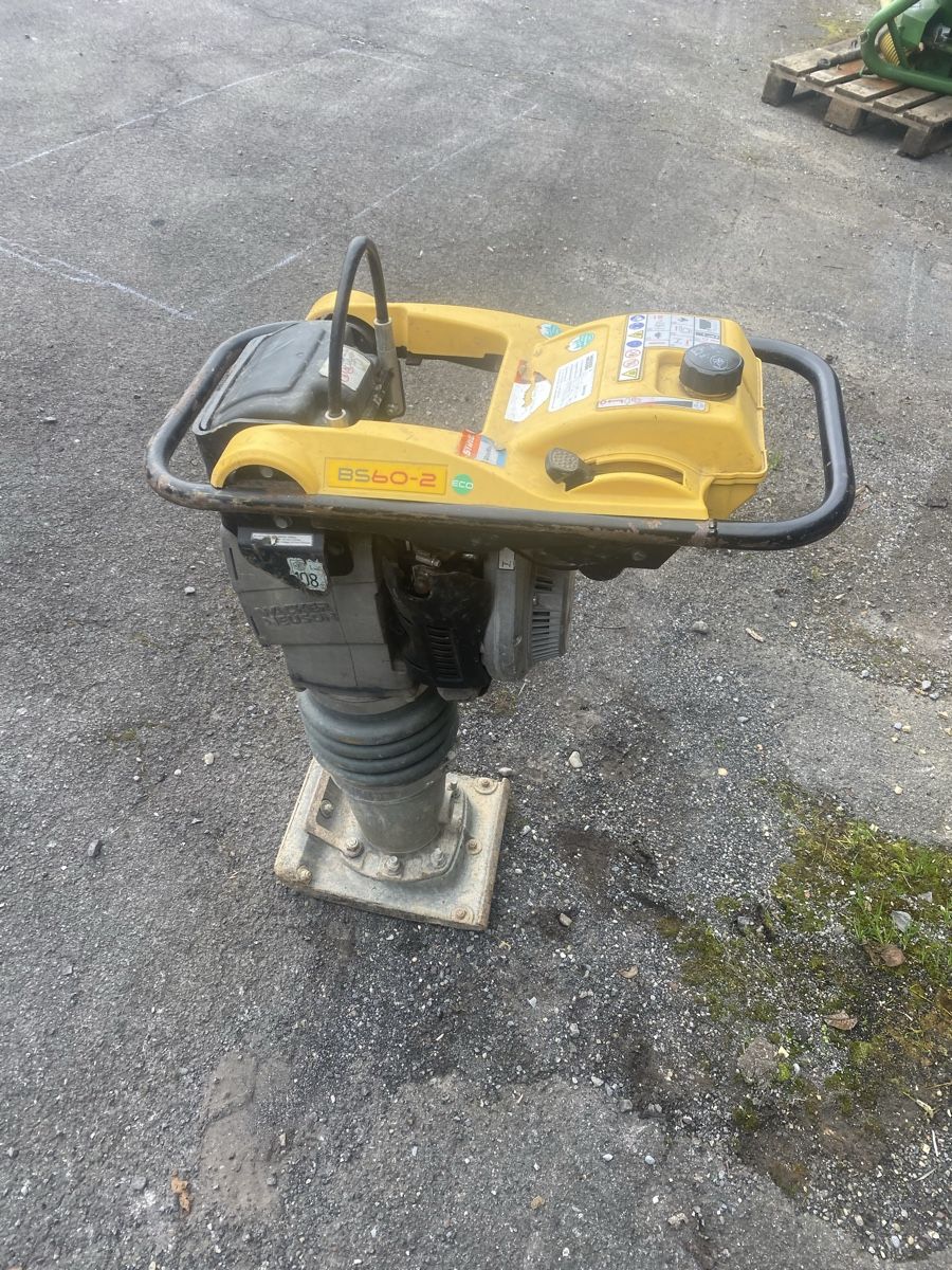 Wacker Neuson Tutte le macchine: Grabenstampfer Wacker – Usato da Menzingen venduto da Edelmuni7