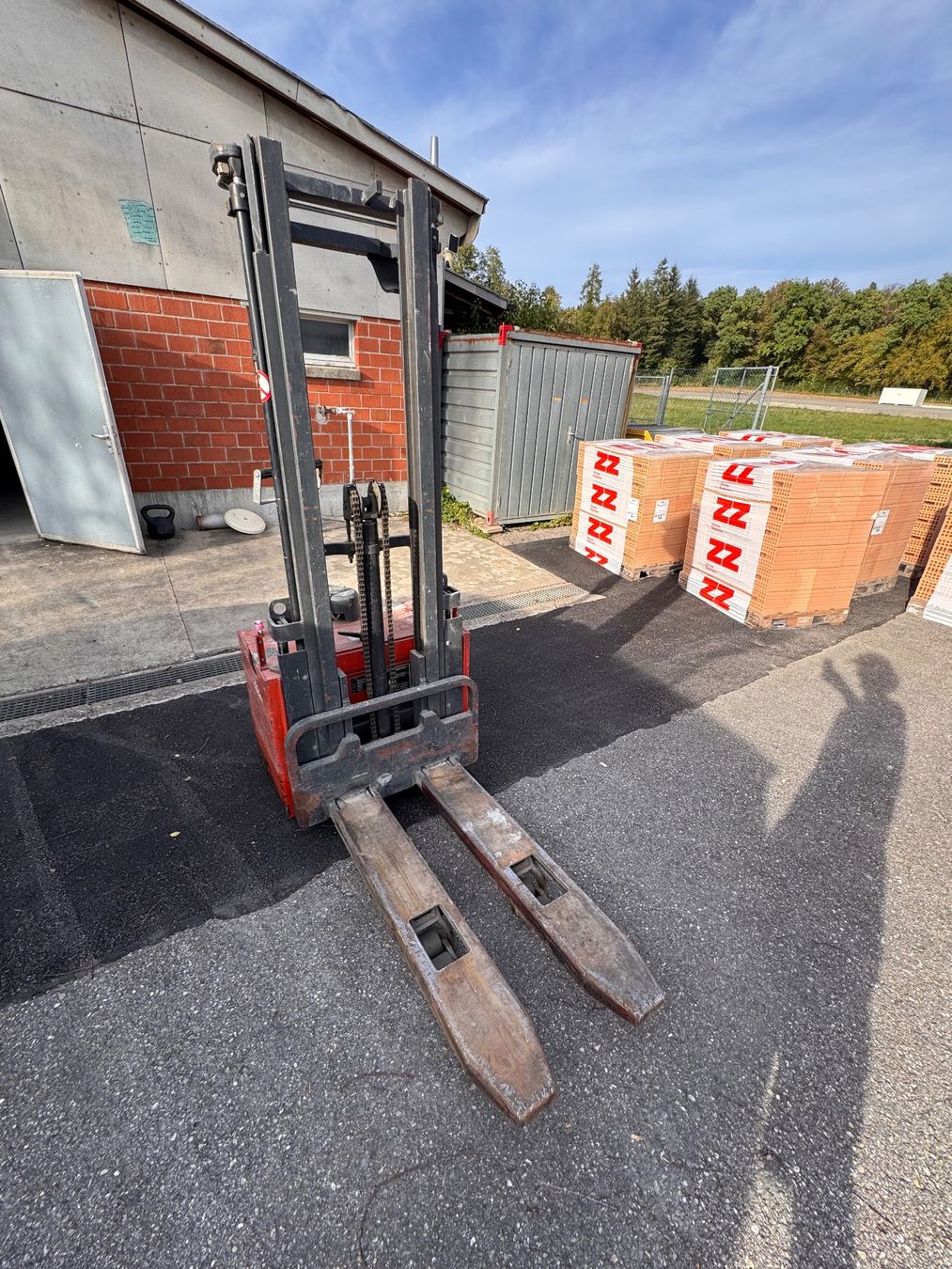 Linde Carrelli elevatori e a forche: Linde Ameise Hochhubwagen – Usato da Seon venduto da claudio.n 1