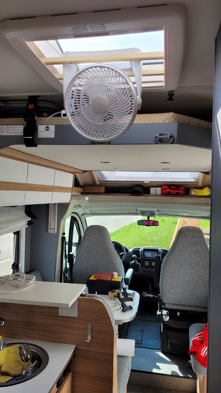 Dethleffs Véhicules de camping: Wohnmobil Dethleffs – Neuf (Voir description) à Neuwilen par rudi73 2