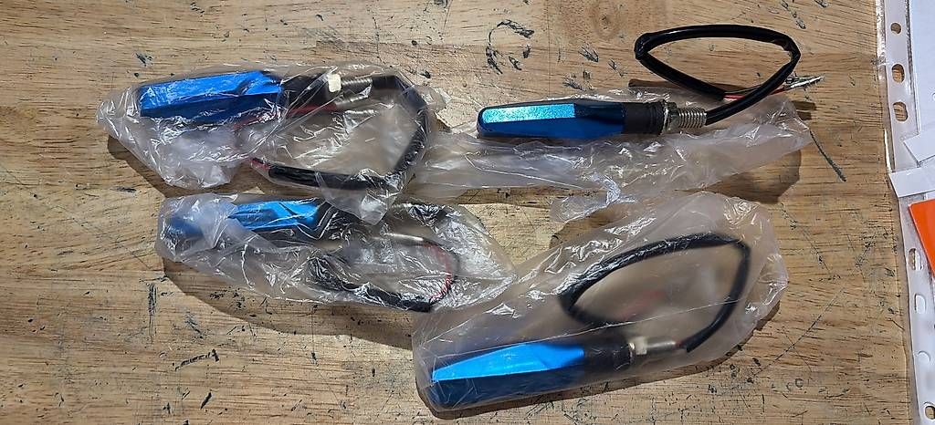 Tutti i ricambio per moto: Neue LED Blinker – Usato da Sulgen venduto da Skidriver100 1