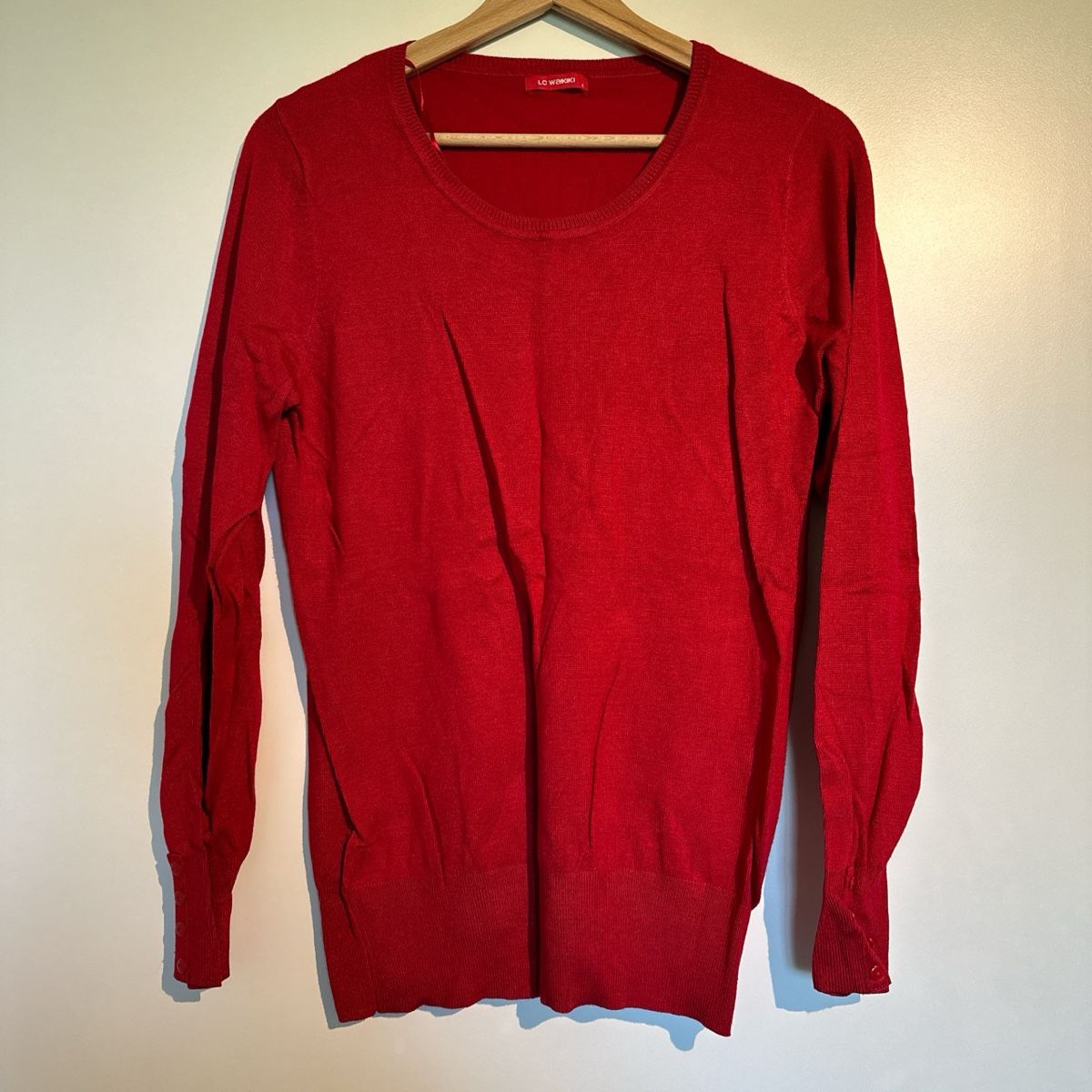 Top: Sweater from LC Waikiki – Nuovo (secondo la descrizione) da Allenwinden venduto da MAP-87