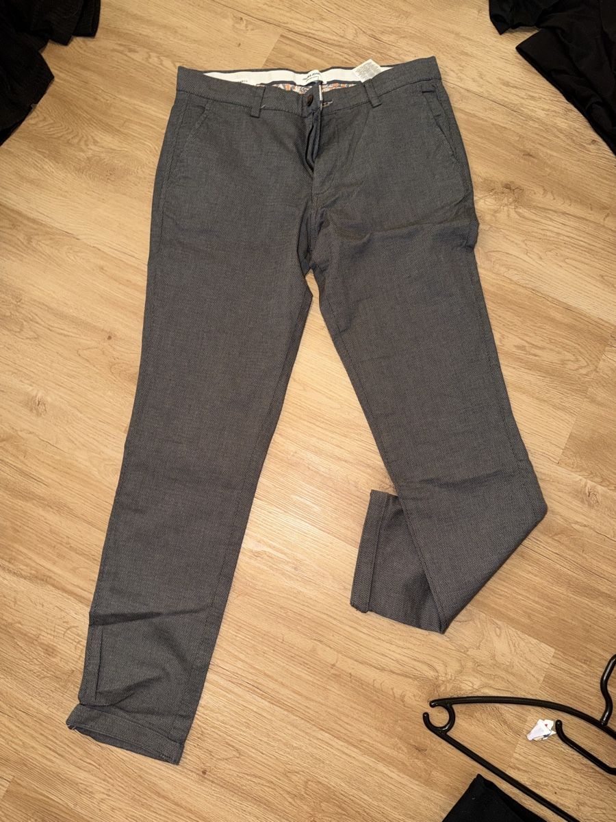Pantaloni: Herren Hose Grösse 32 dunkelgrau neu – Nuovo (secondo la descrizione) da Kefikon TG venduto da jel_72fp