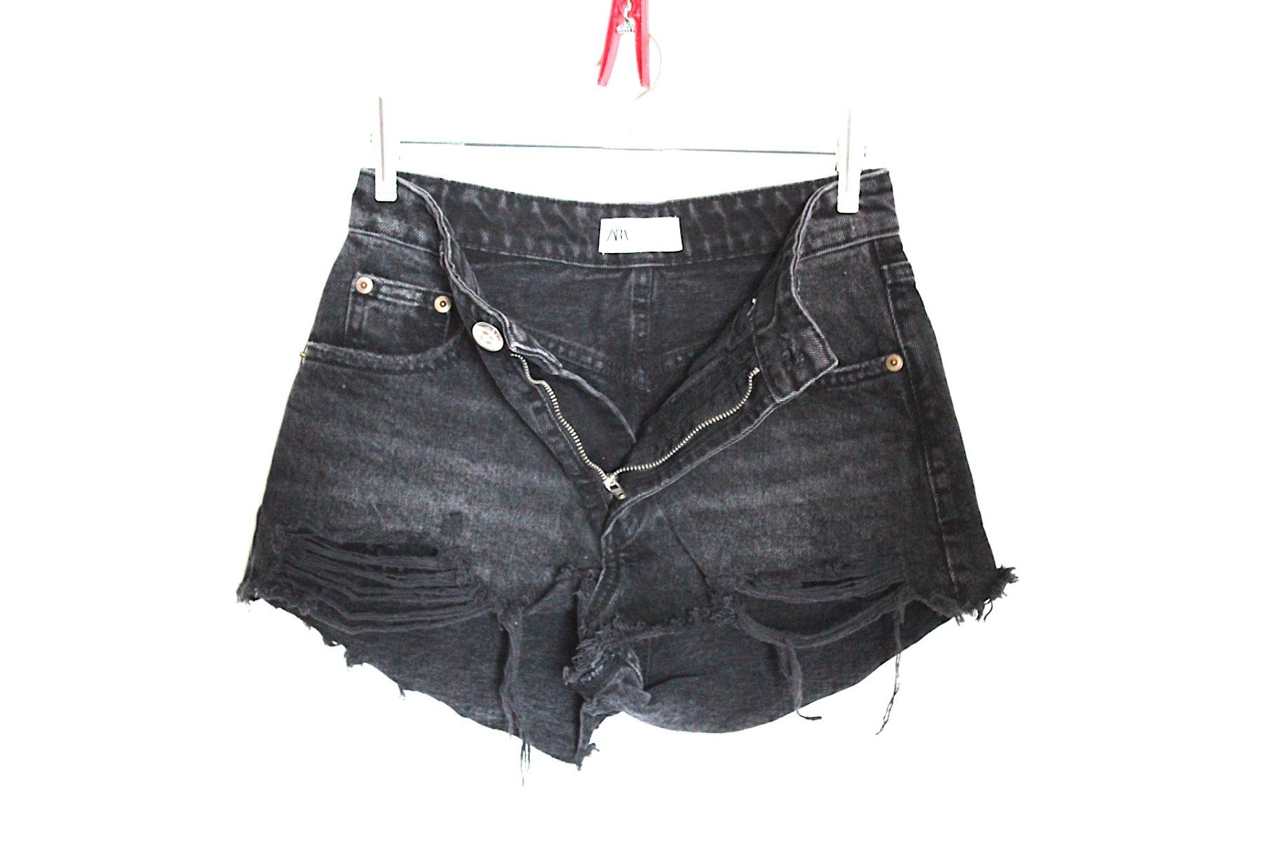 Jeans: Neu, Kurze Jeans EU Gr. 32 – Usato da Locarno venduto da madame-tus-sauds 2