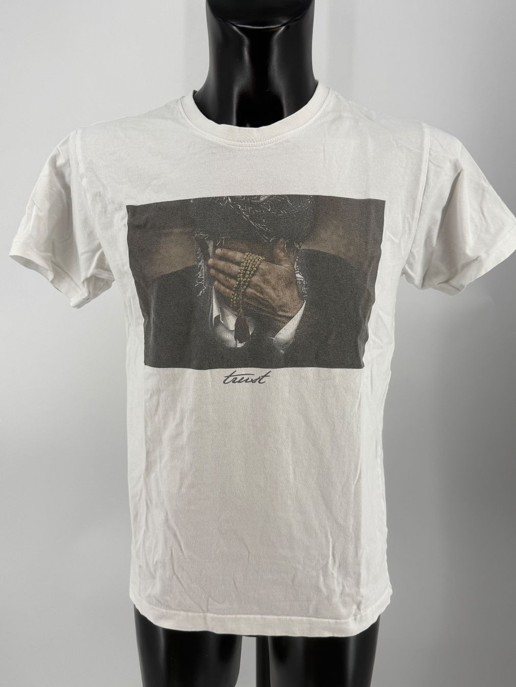 T-shirt: Trust Shirt Gr. L von Mister Tee – Usato da Auenstein venduto da moin.