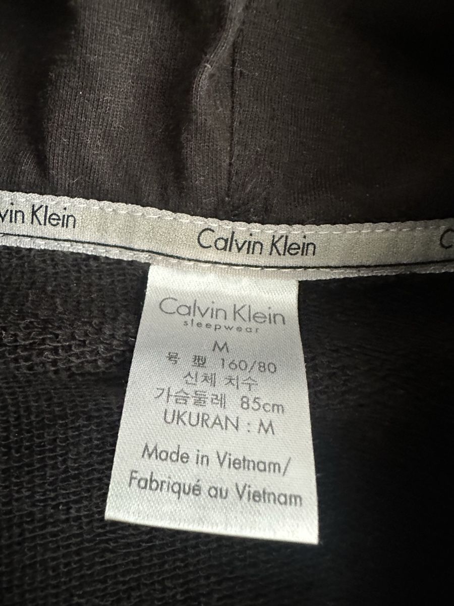 Calvin Klein Giacche: Calvin Klein Kapuzensweatjacke – Nuovo (secondo la descrizione) da Winterthur venduto da su_4assd 3