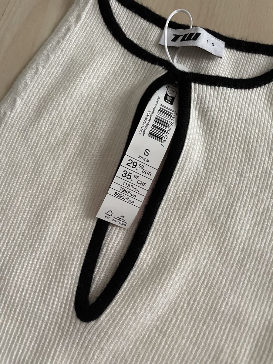 Robes: Kleid – Neuf (Voir description) à Rheineck par Princessaitaliana 1
