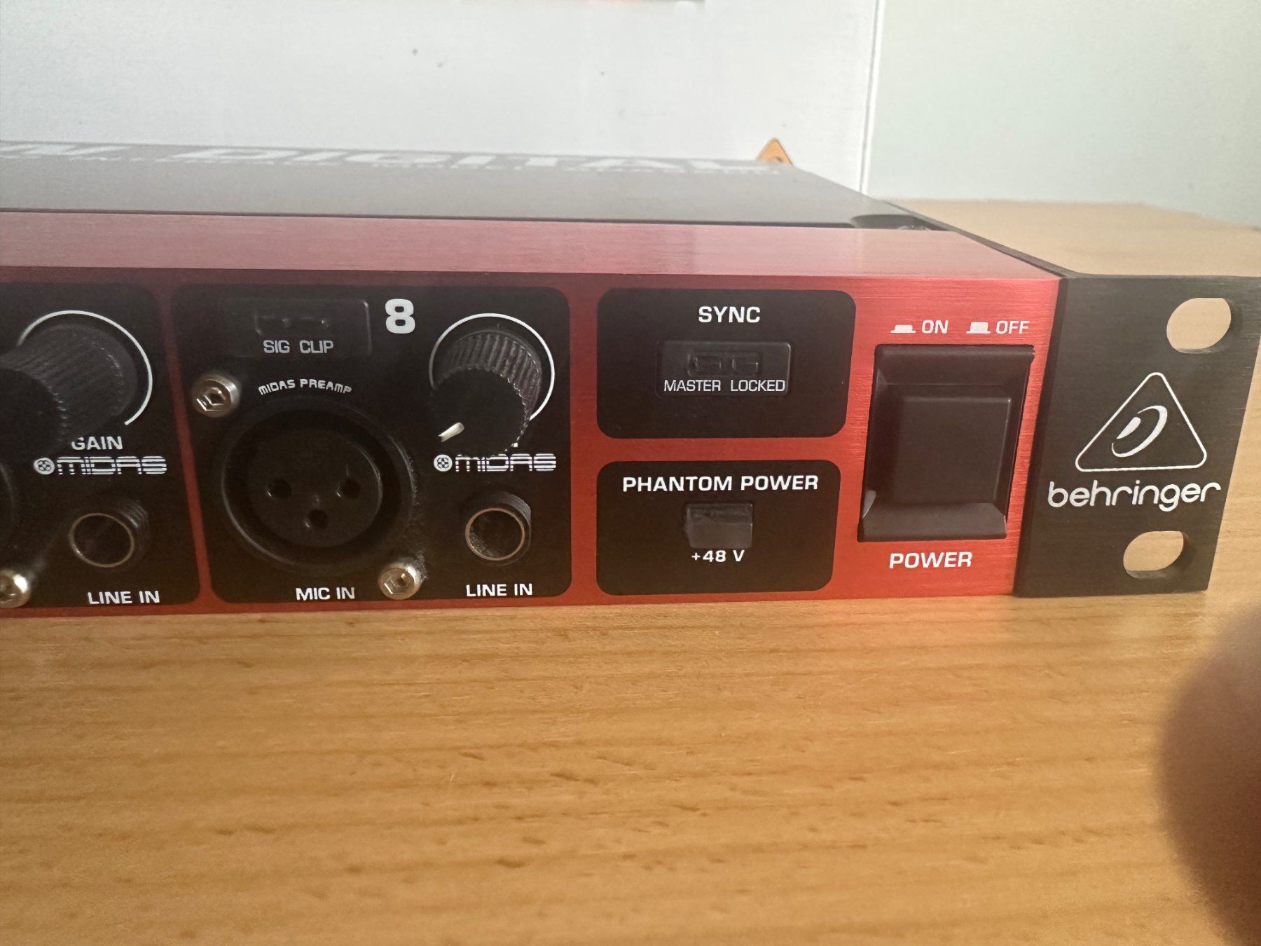 Behringer Convertitori: Behringer ADA8200 Midas Preamp Interface – Usato da Bischofszell venduto da Limetree 4
