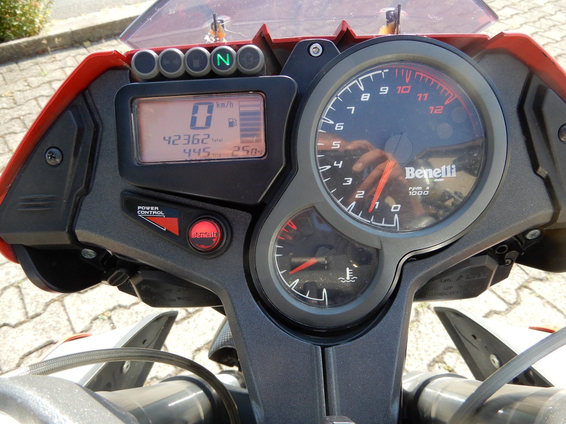 Benelli Strasse: Benelli TNT R 160 – Defekt aus Belp von Furano 4