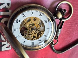 324 Taschenuhr Skeletiert NOS HA mit Kette