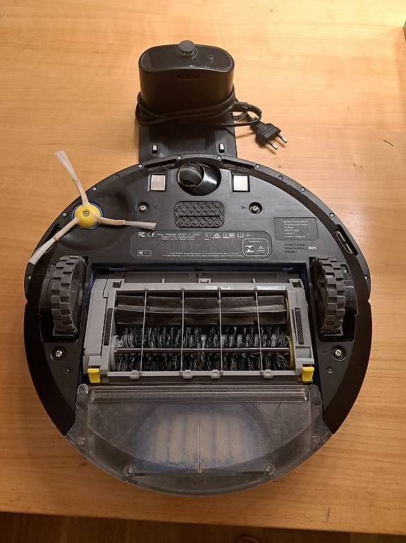 Staubsauger & Zubehör: Roboterstaubsauger von i Robot – Gebraucht aus Malters von FuchsO