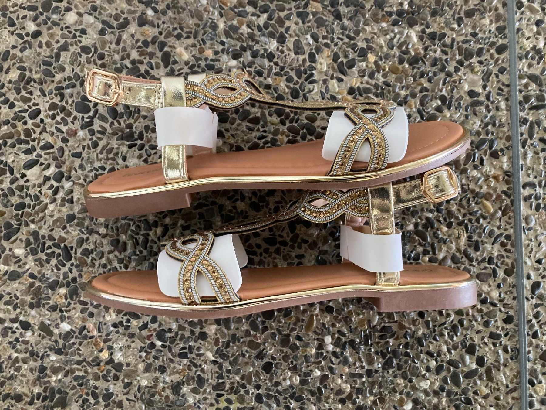 Scarpe per ragazze: Neue Sandalen Gold / Glitzer Gr. 35 – Nuovo e nell'imballaggio originale da Aetingen venduto da Nadinsky 4