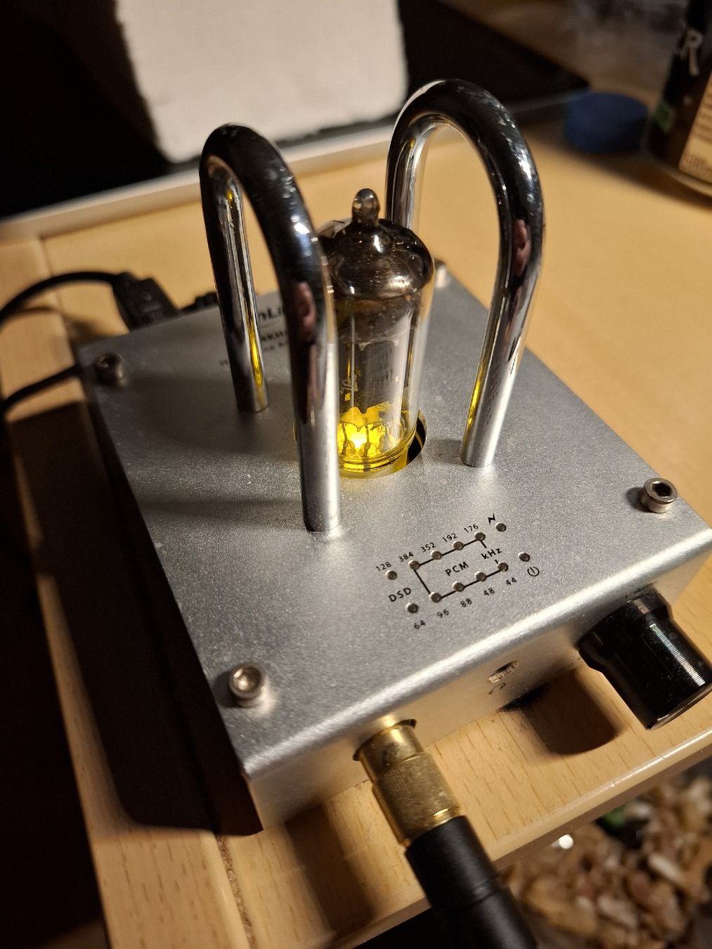 Amplificatori: USB-DAC Röhren-Kopfhörerverstärker InLine mit Mullard – Usato da Utzigen venduto da TomUtz