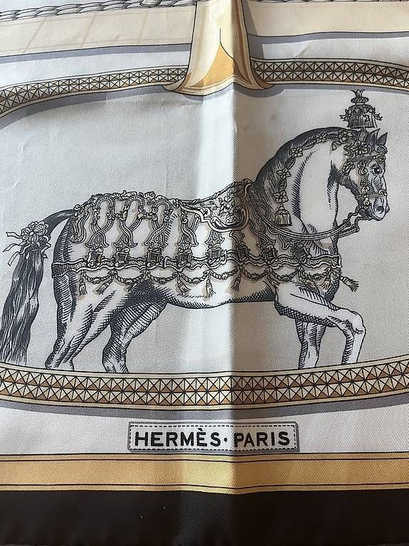 Hermès Foulards, Tücher & Schals: Hermes foulard – Gebraucht aus Meilen von tif_x9sj 2