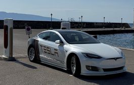 Tesla Model S 75 D mit verbesserter Autopilot-Funktionalität