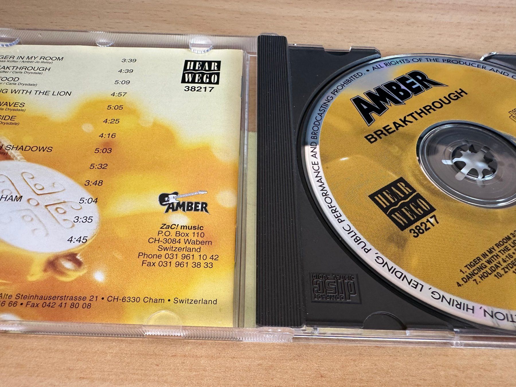 CDs: Amber – Breakthrough – D'occasion à Rikon im Tösstal par Alpenmutz 2