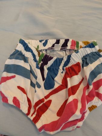 Baby Pumphose bunt gemustert Grösse 80-86 guter Zustand